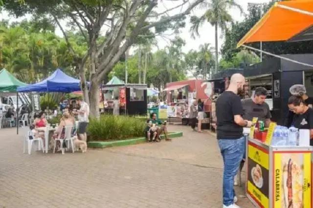 Kennedy Food Fest: Gastronomia e Cultura na Praça dos Imigrantes